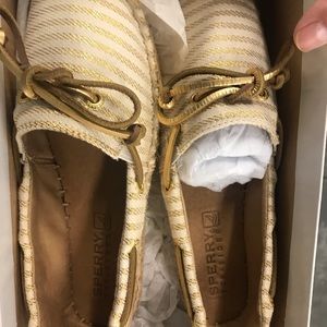 SPERRY Katama Women’s Shoes Sand/Golden Stripes NWT